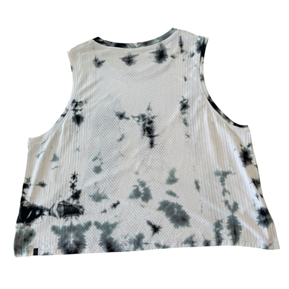 Lululemon Train to Be Tank Shibori Black Coal Tie Dye Seamless Sz 12-14 - Picture 2 of 5